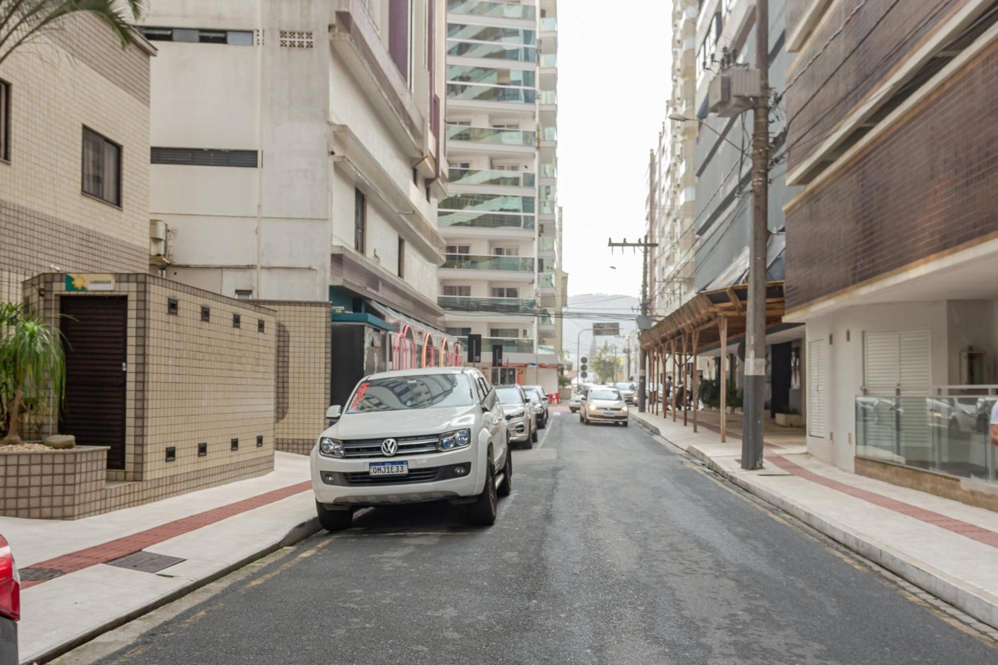 1 Quadra Da Na Avbrasil, Wi-fi 350mega P1188 Apartamento