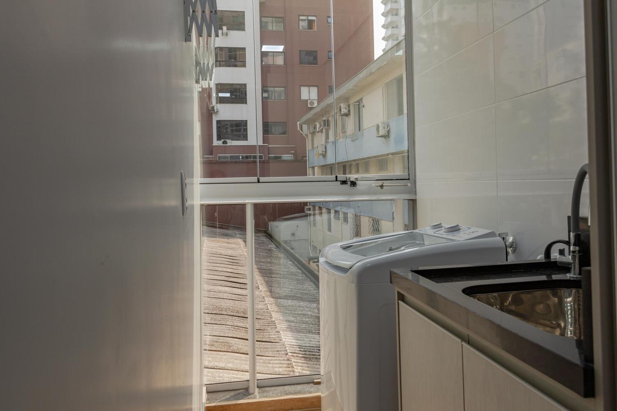 Apartamento 1 Quadra Da Na Avbrasil, Wi-fi 350mega P1188 *
