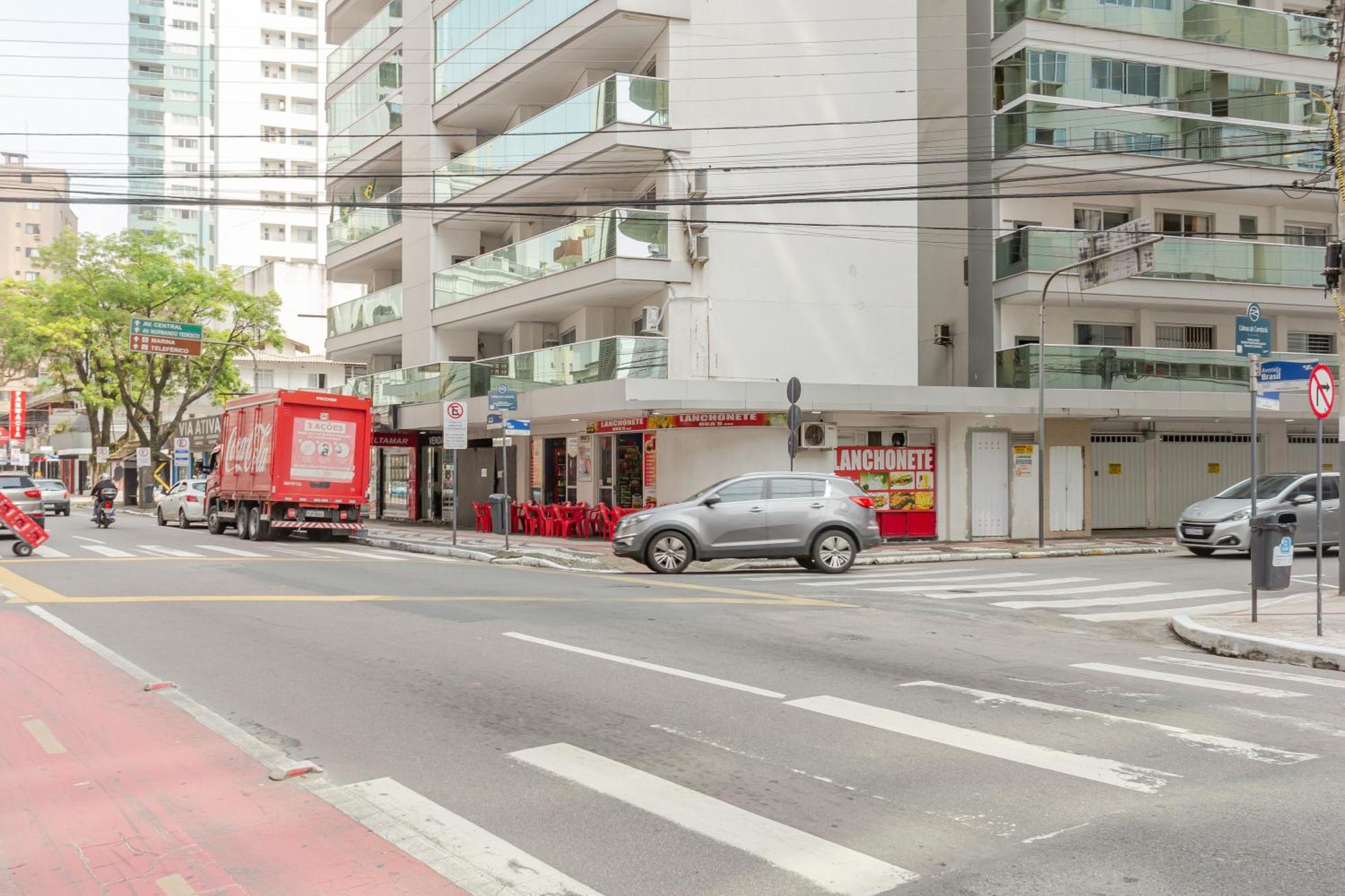 1 Quadra Da Na Avbrasil, Wi-fi 350mega P1188 Balneario Camboriu